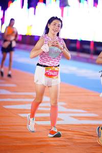 BIB: 28405
                            <button type="button" onclick="openModal(23083191)" class="btn btn-primary btn-sm float-right btn-popup" data-toggle="modal" data-target=".modal-high-quality">
                        <i class="fas fa-shopping-cart"></i> Add to Cart
                    </button>
                                            <button type="button" onclick="isThisMe(23083191, true)" class="btn btn-success btn-sm float-right btn-popup btn-isme hidden" data-toggle="tooltip" data-placement="bottom" title="นี่คือรูปของคุณใช่ไหม คลิกที่นี่เพื่อเอาเข้าอัลบั้ม">
                        <i class="fas fa-plus"></i> Add to album
                    </button>
                    <button type="button" onclick="isThisMe(23083191, false)" class="btn btn-warning btn-sm float-right btn-popup btn-isnotme hidden">
                        <i class="fas fa-ban"></i> Remove from album
                    </button>